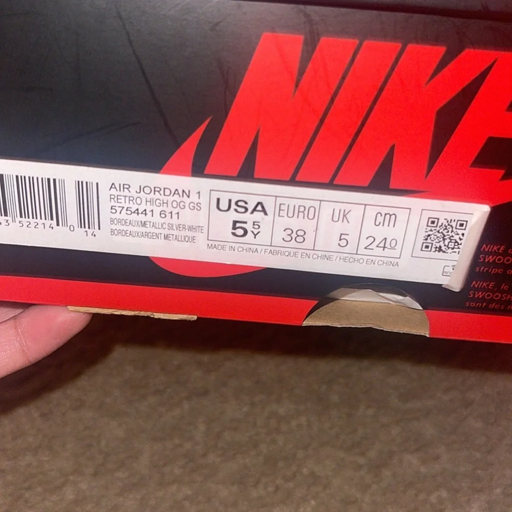 Retro 1s - Picture 2 of 3